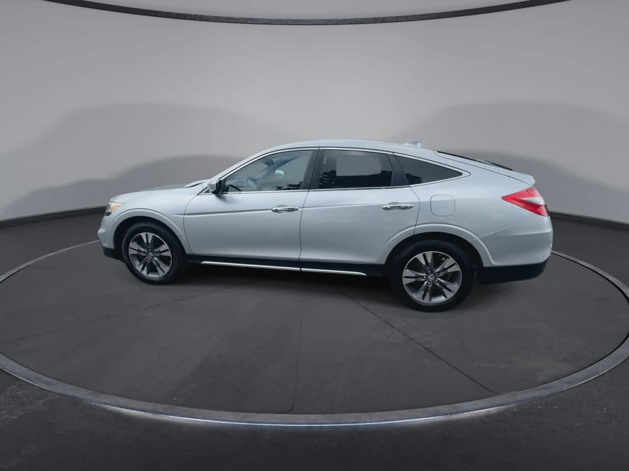 Thumbnail: 2015 Honda Crosstour - 5