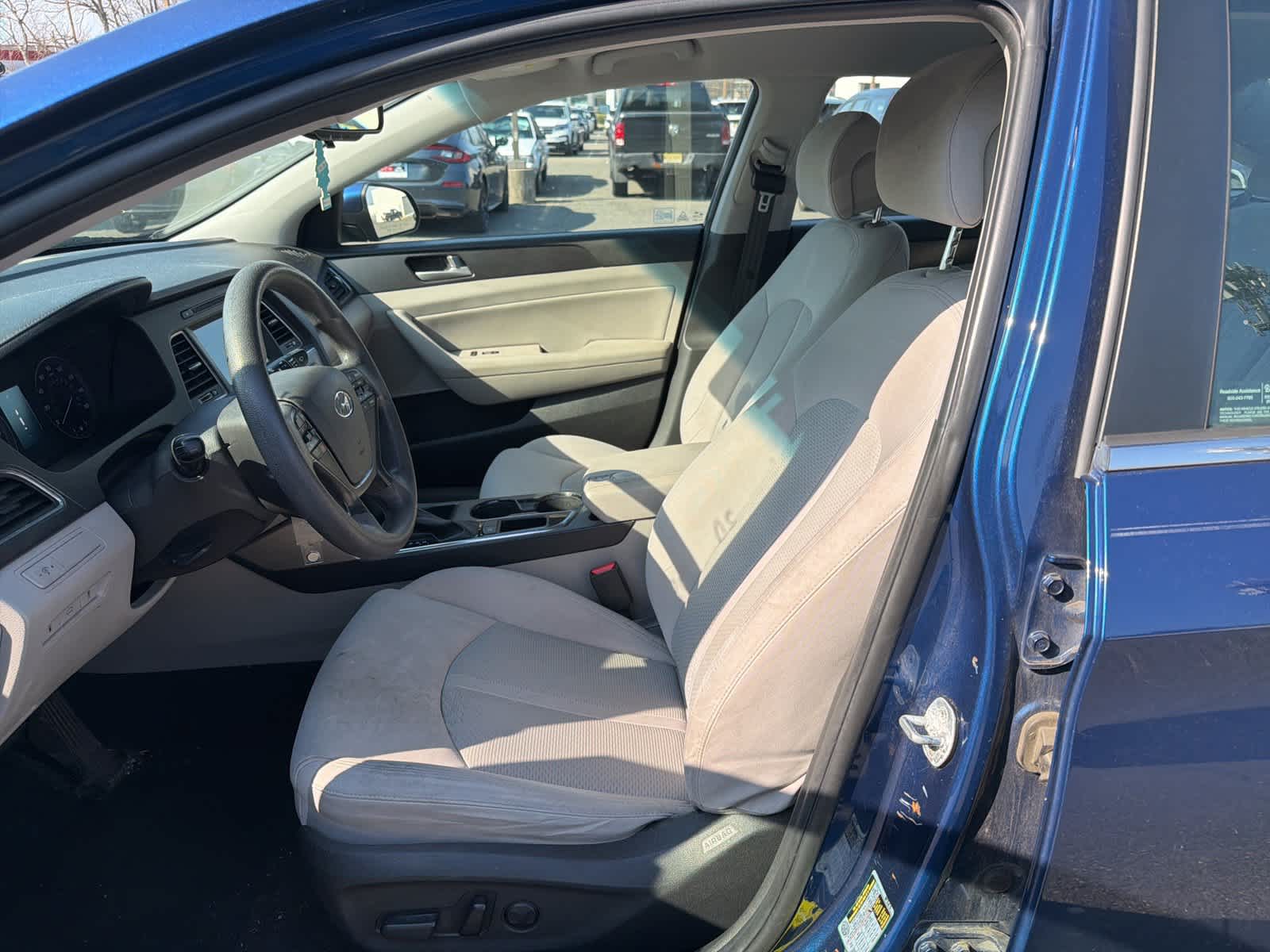 Thumbnail: 2017 Hyundai Sonata - 12