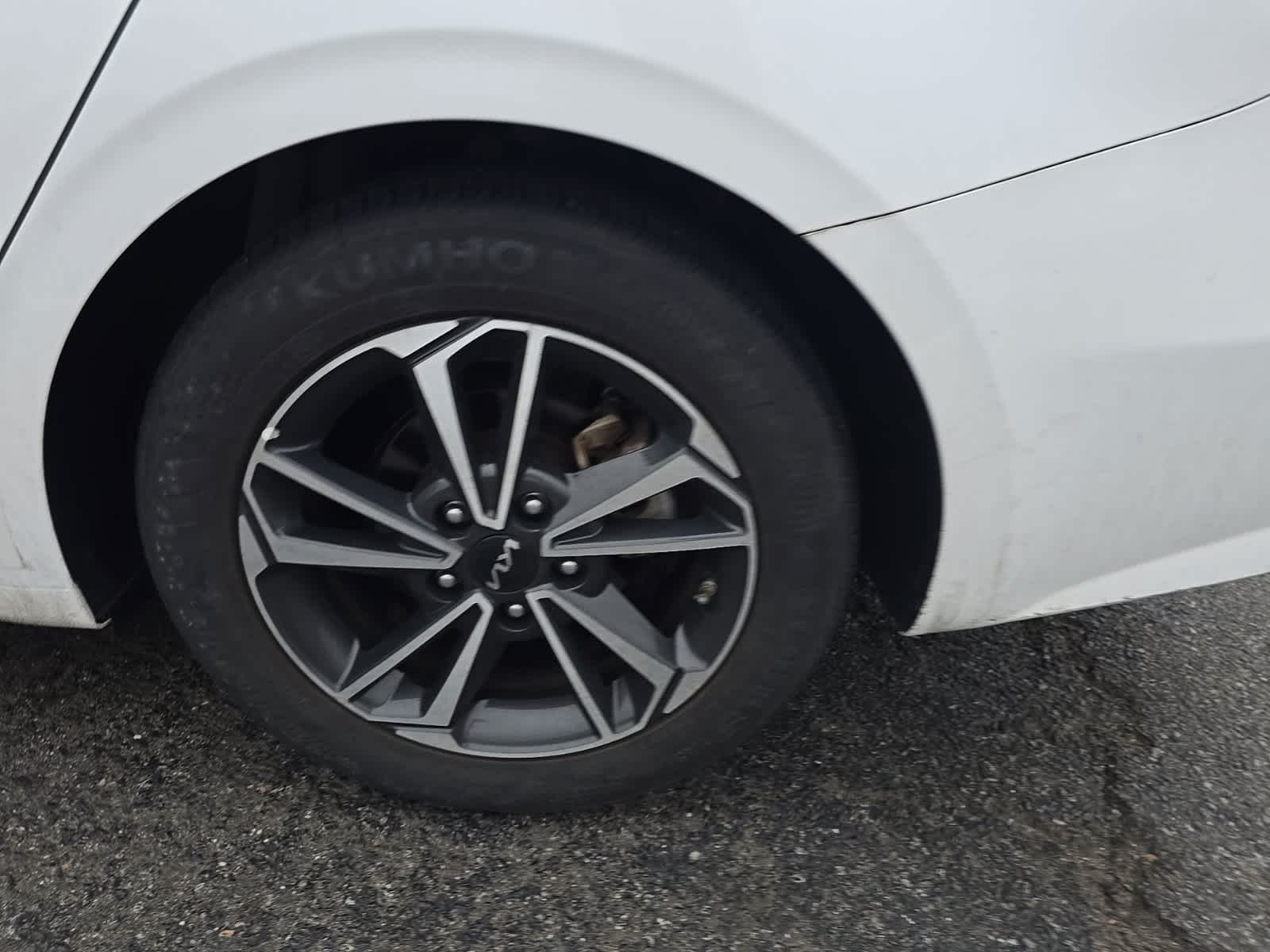 Thumbnail: 2022 Kia Forte - 9