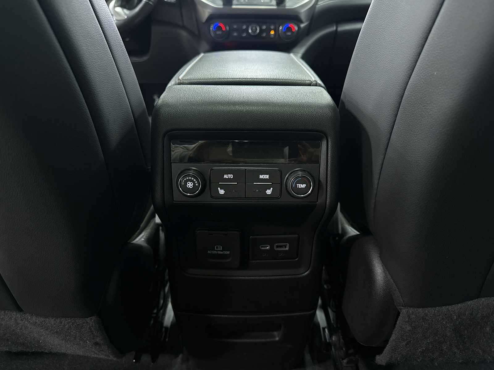 Thumbnail: 2022 GMC Acadia - 31