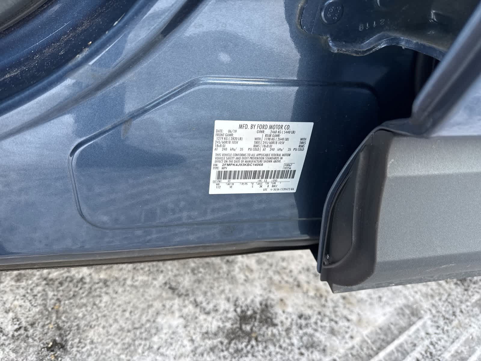 Thumbnail: 2019 Ford Edge - 18