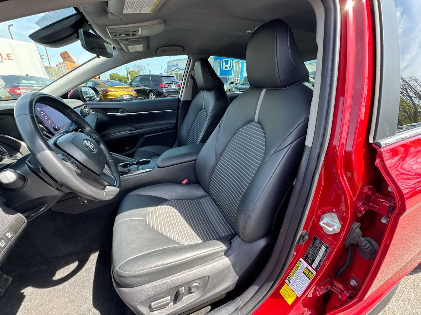 2023 Toyota Camry SE 21