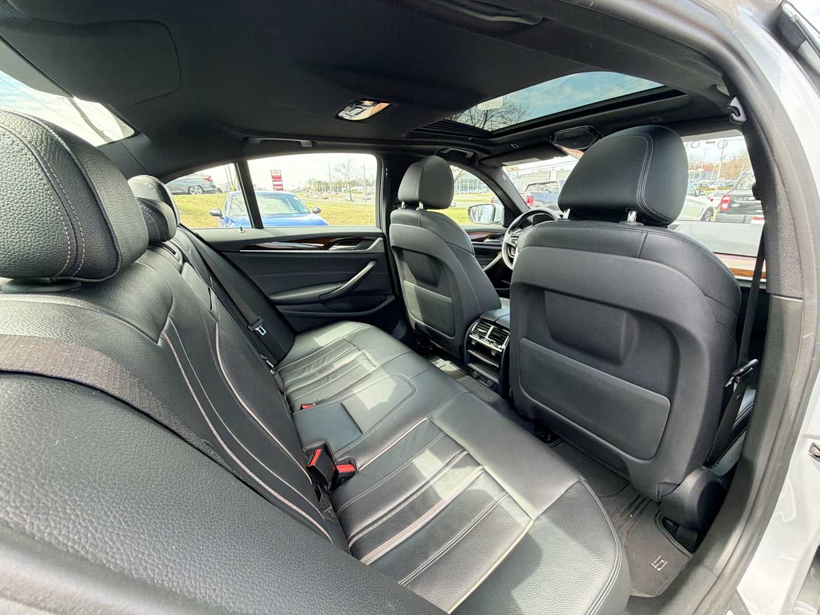 Thumbnail: 2018 BMW 5 Series - 14