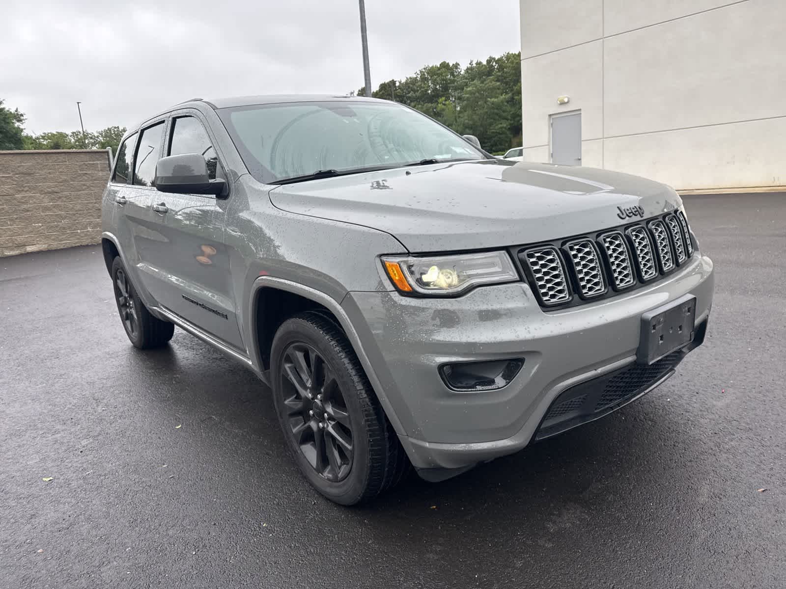 Thumbnail: 2020 Jeep Grand Cherokee - 7