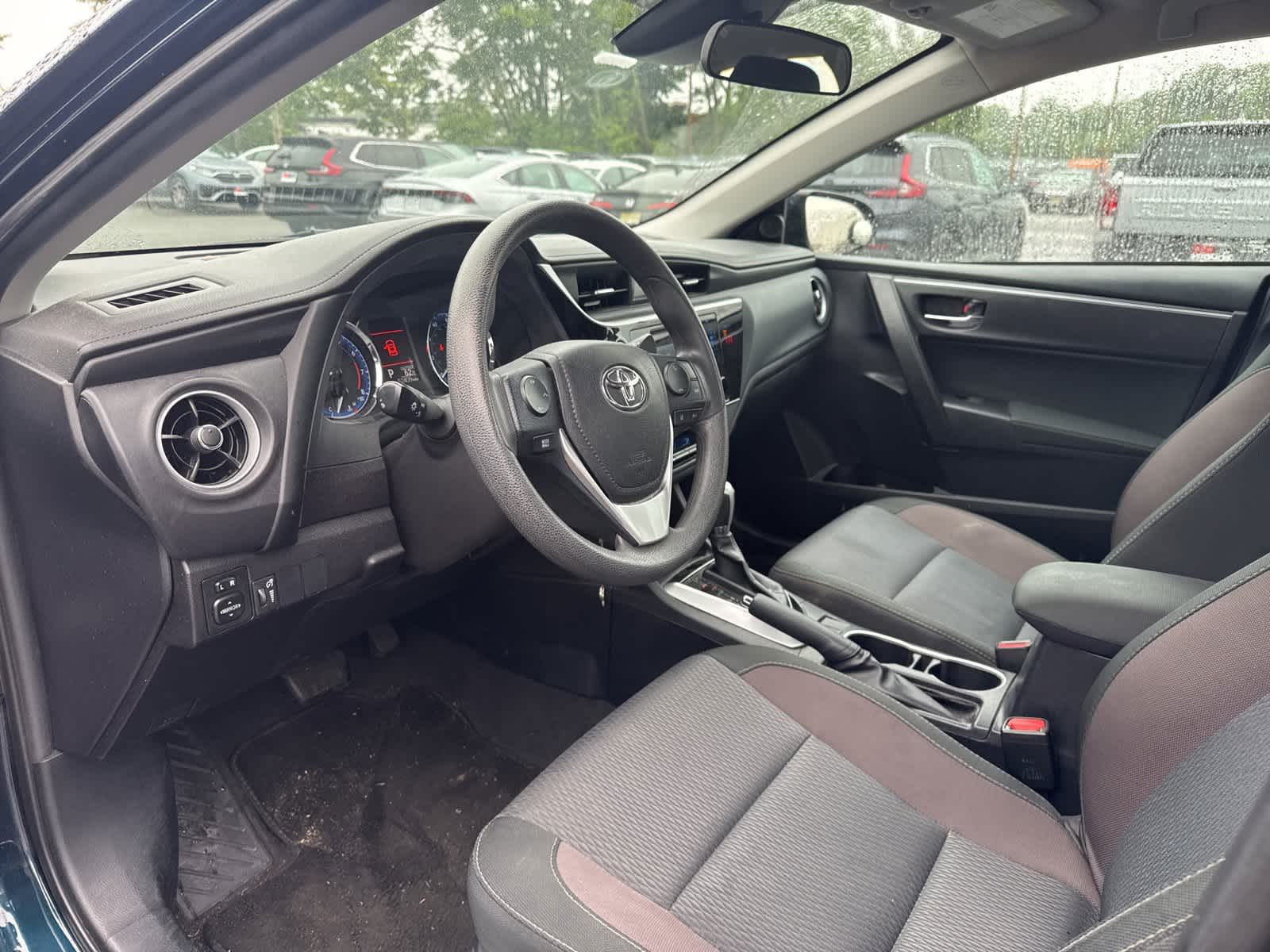 2018 Toyota Corolla LE 11