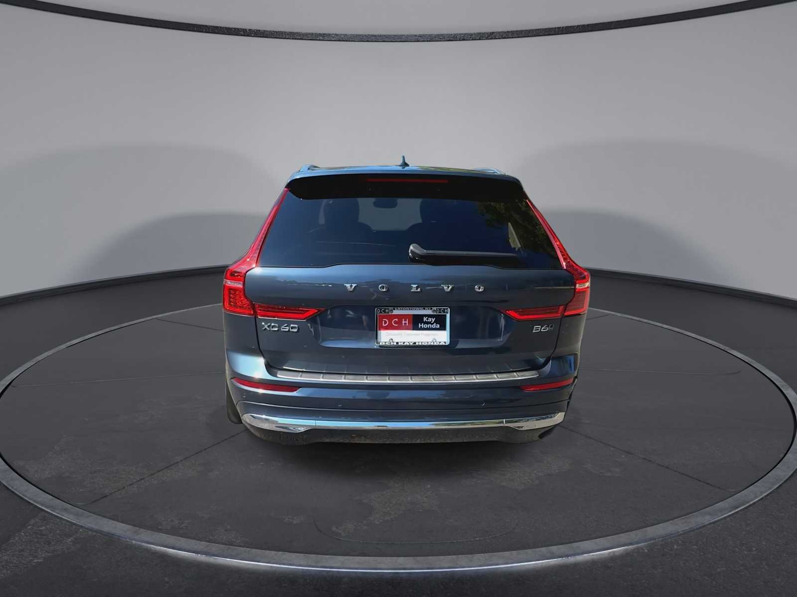 Thumbnail: 2022 Volvo XC60 - 7