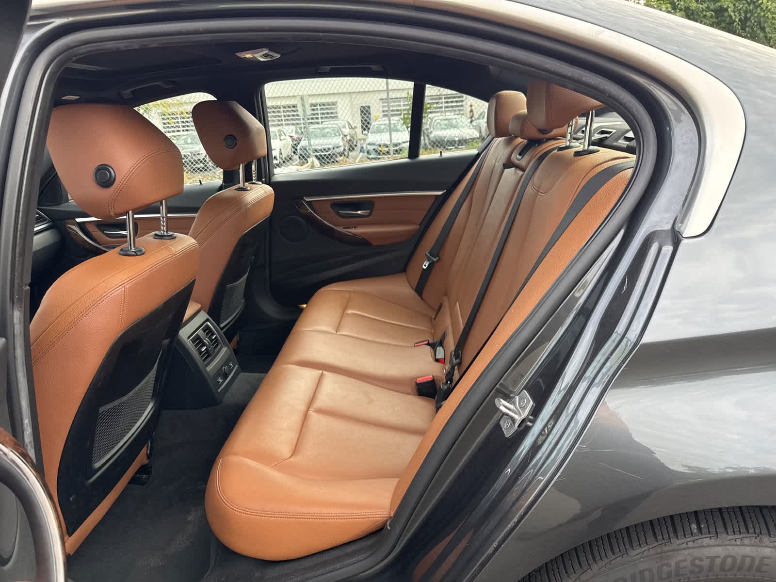 Thumbnail: 2017 BMW 3 Series - 10