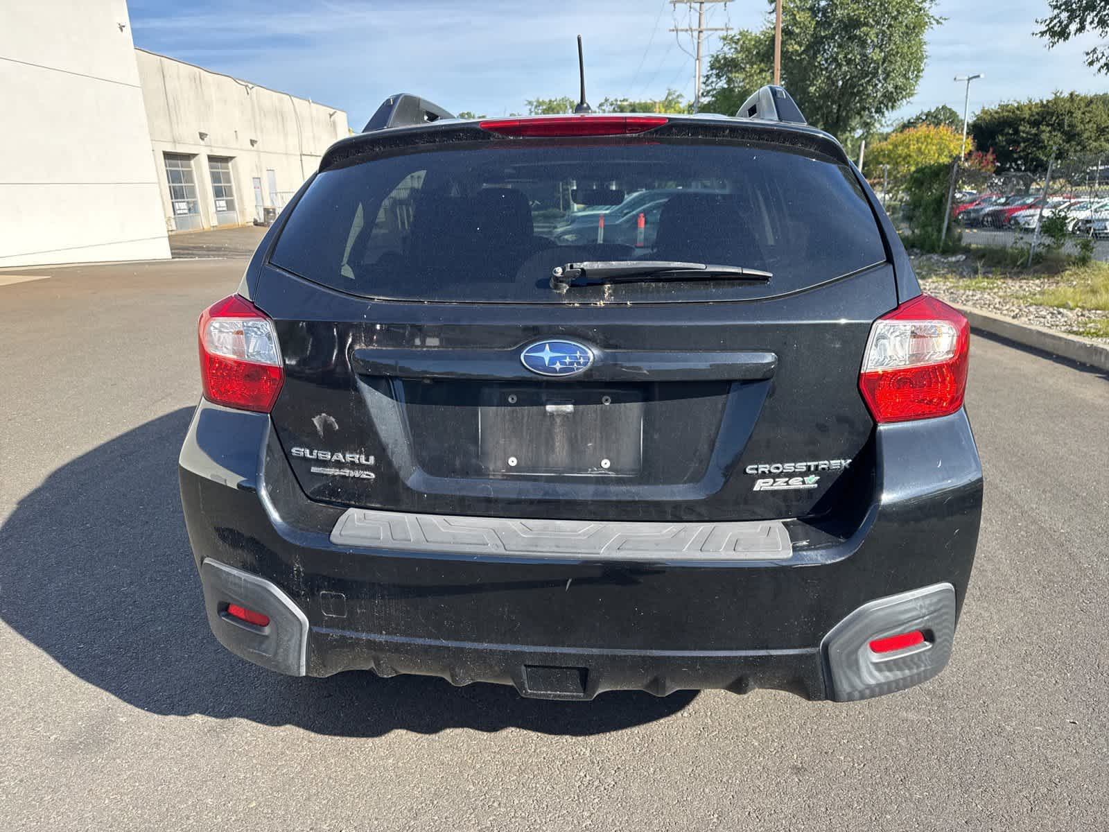 Thumbnail: 2017 Subaru Crosstrek - 4