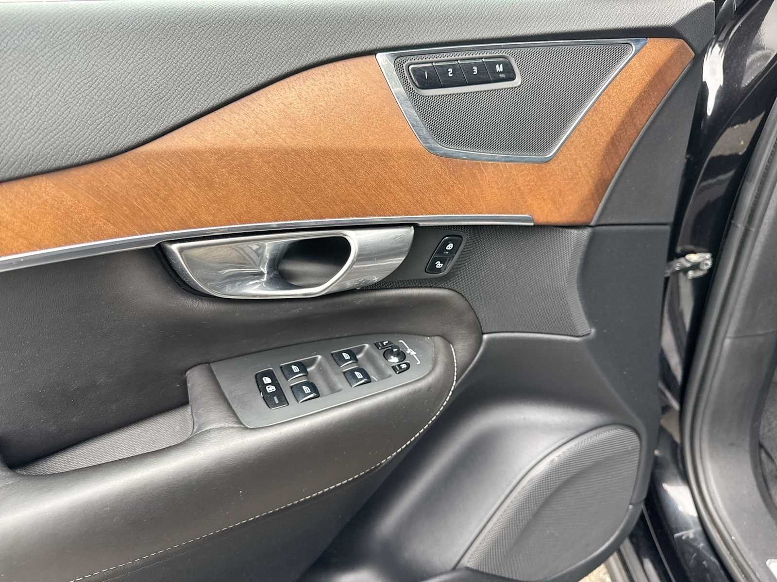Thumbnail: 2017 Volvo XC90 - 22