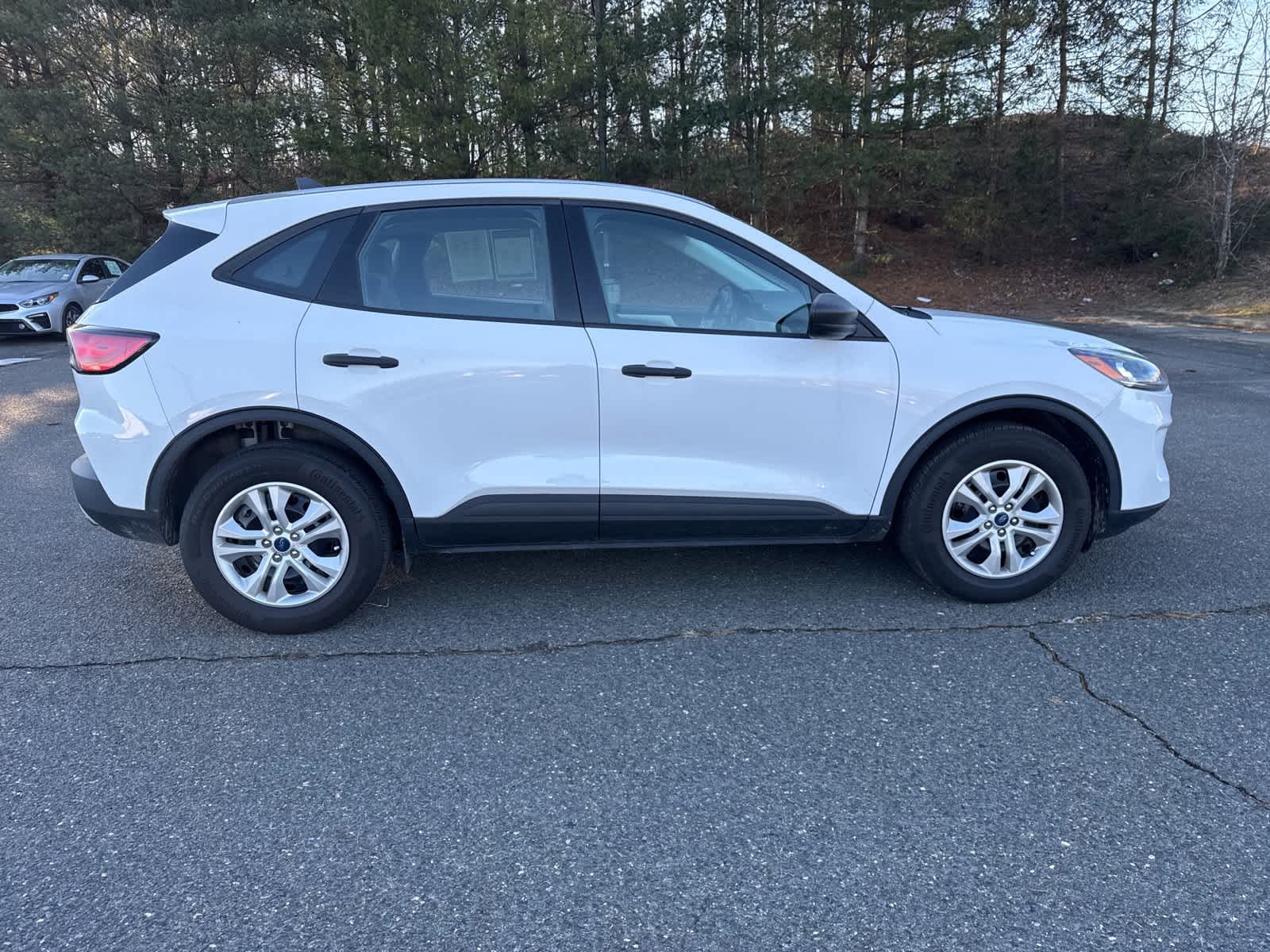 Thumbnail: 2022 Ford Escape - 6