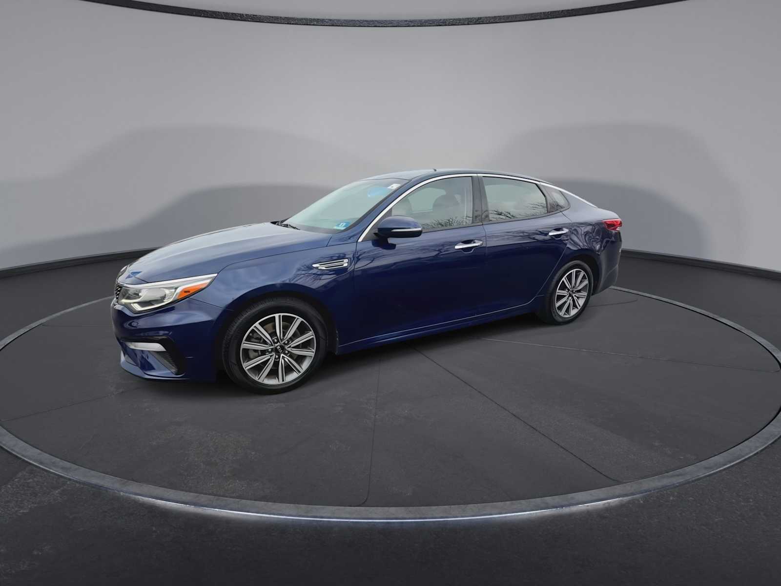 Thumbnail: 2019 Kia Optima - 4
