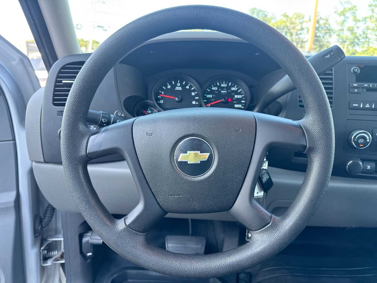 Thumbnail: 2011 Chevrolet Silverado 1500 - 20