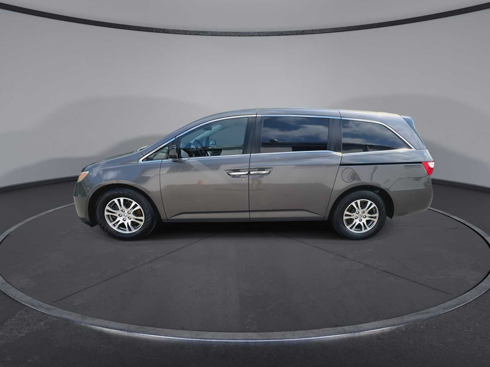 Thumbnail: 2013 Honda Odyssey - 5