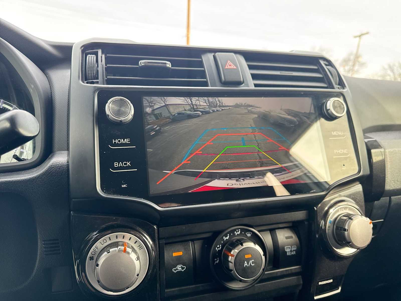 Thumbnail: 2018 Toyota 4Runner - 28