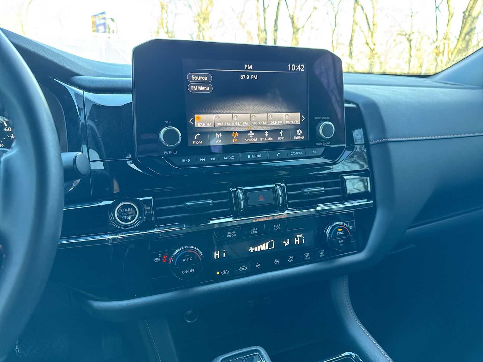 Thumbnail: 2023 Nissan Pathfinder - 26