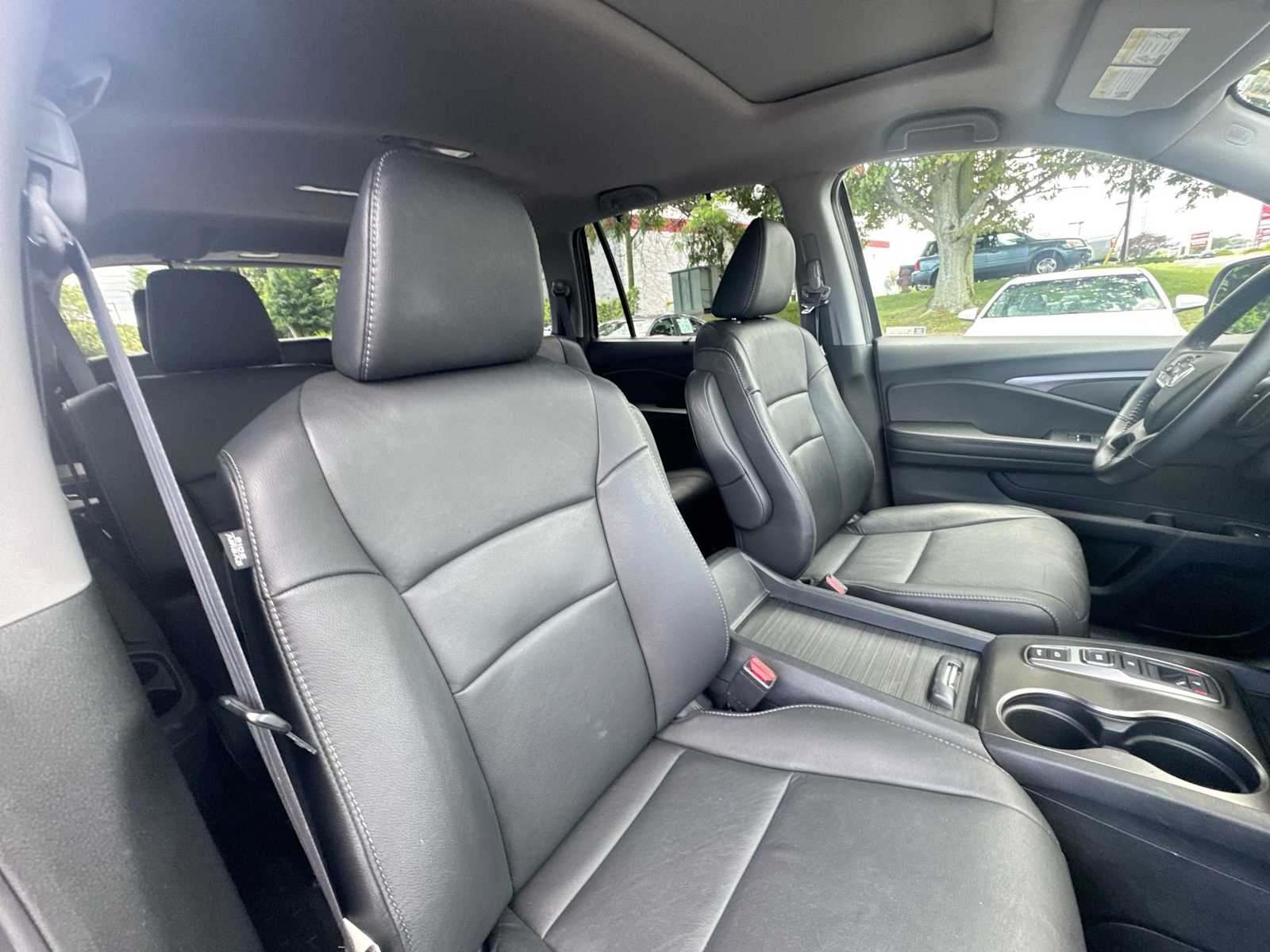 Thumbnail: 2022 Honda Pilot - 17