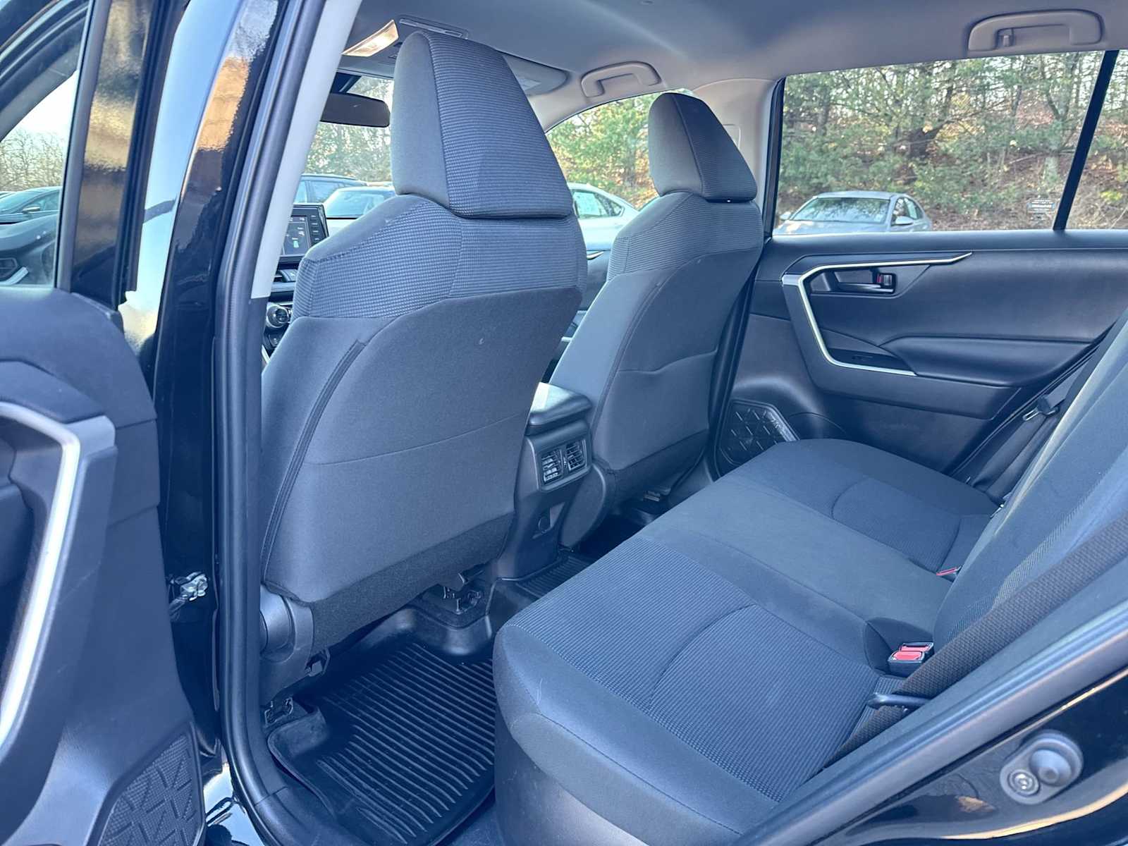 Thumbnail: 2022 Toyota RAV4 - 12