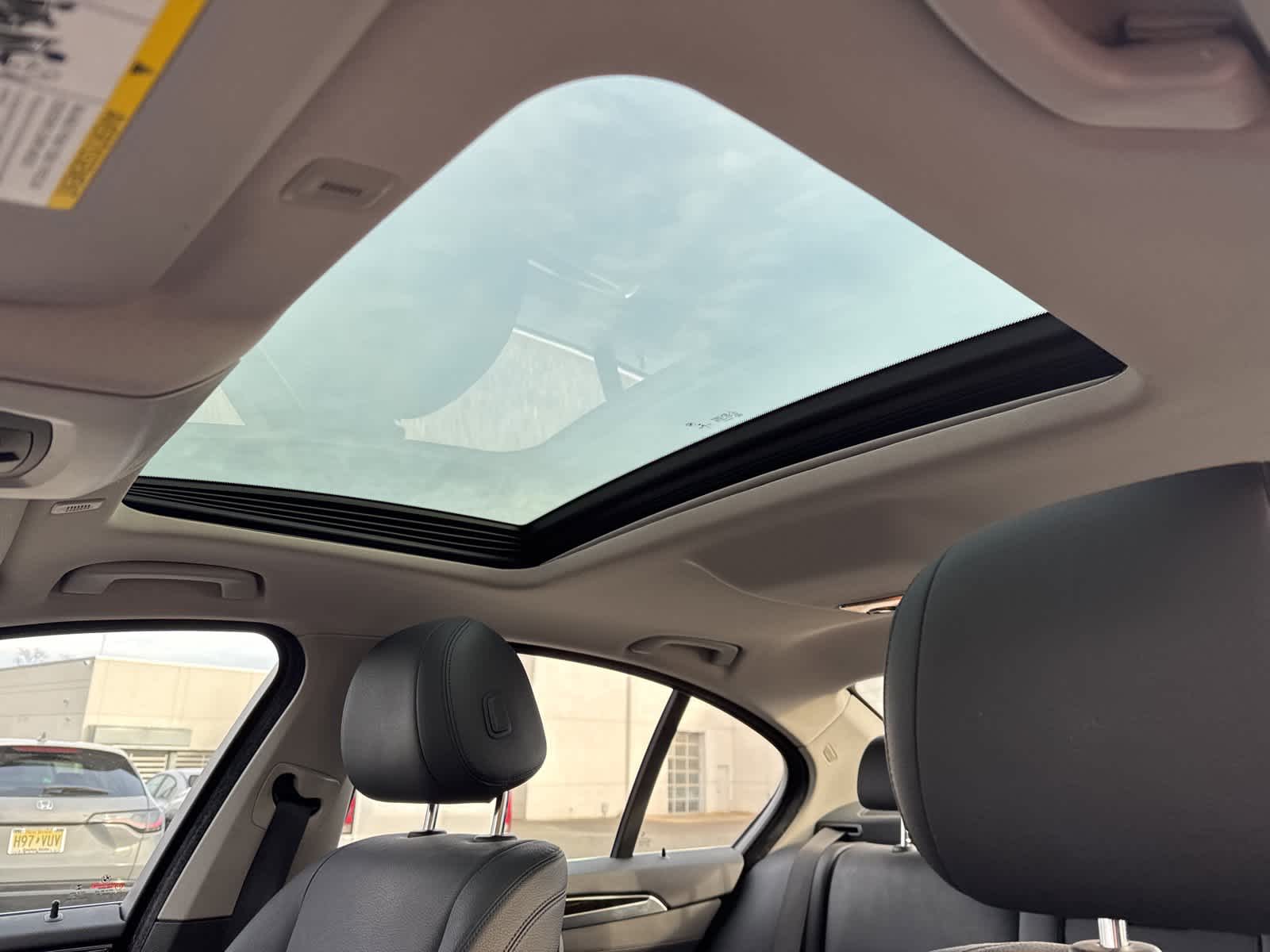 Thumbnail: 2016 BMW 5 Series - 21