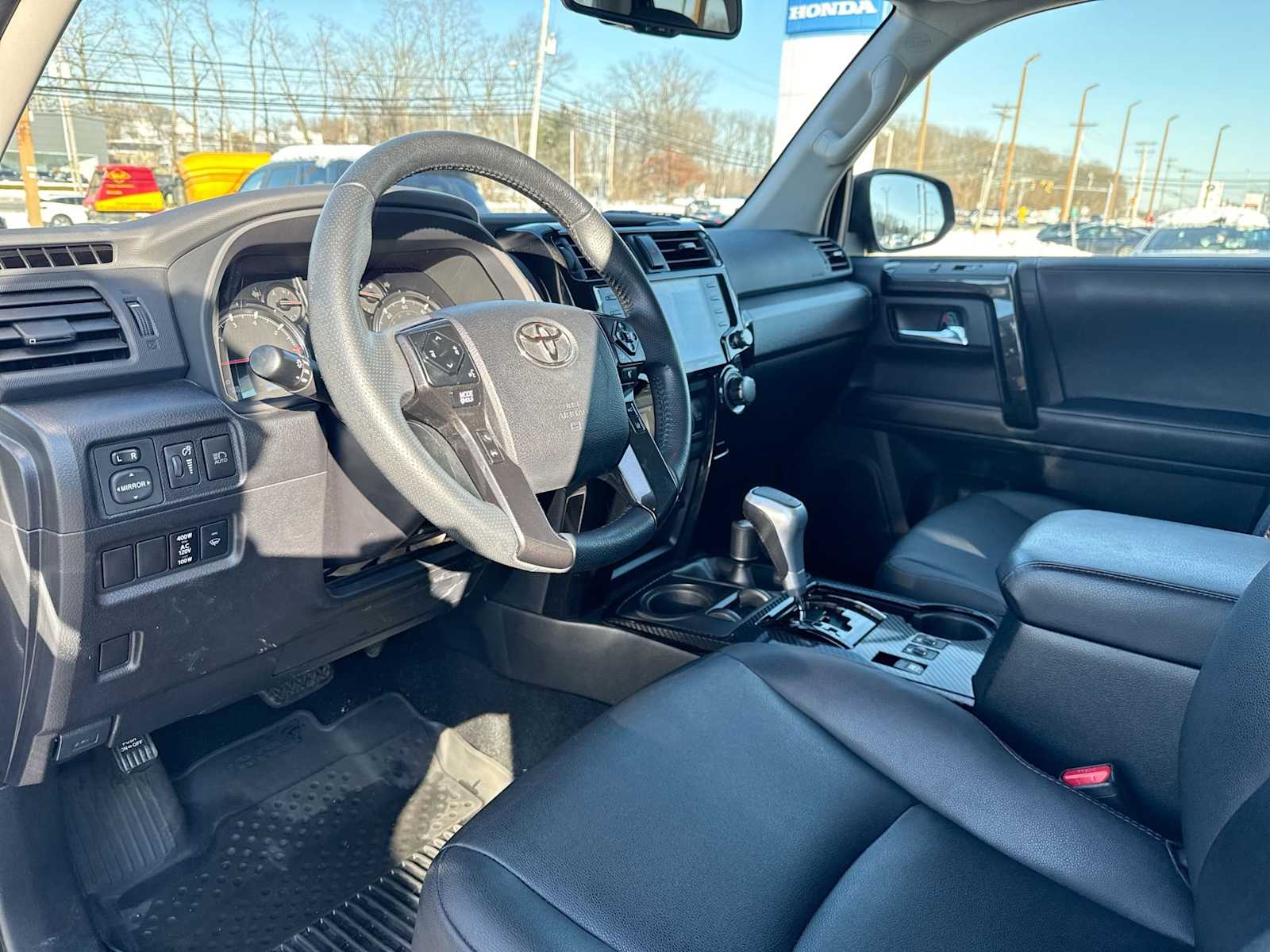 Thumbnail: 2022 Toyota 4Runner - 10