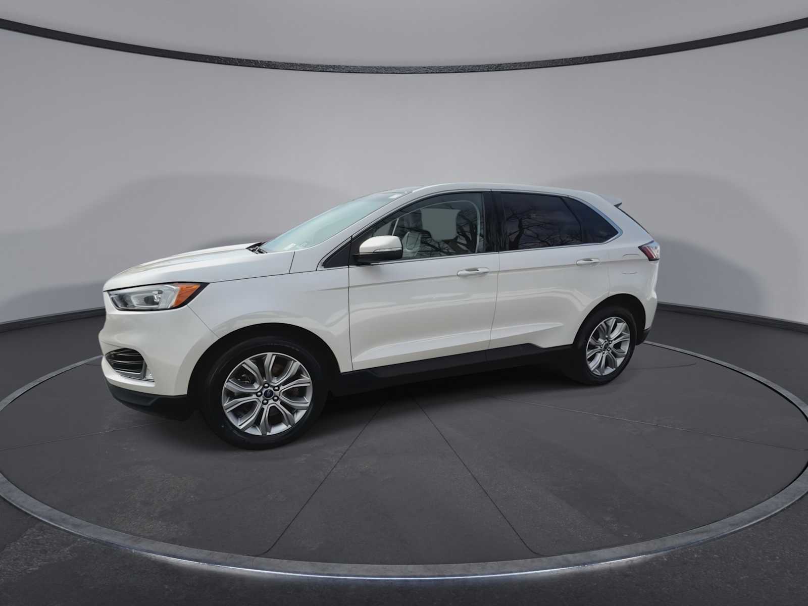 Thumbnail: 2019 Ford Edge - 4