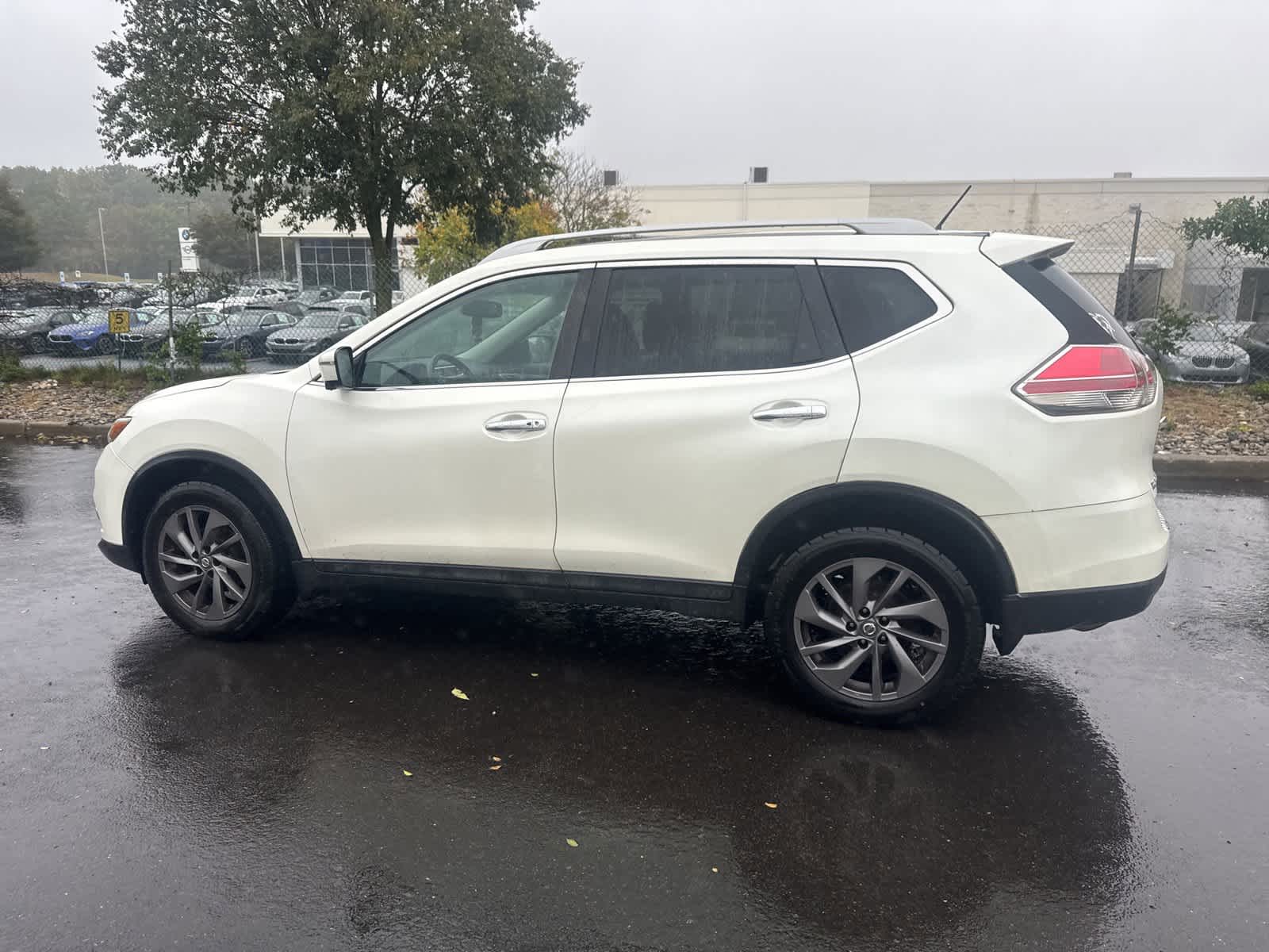 Thumbnail: 2016 Nissan Rogue - 2