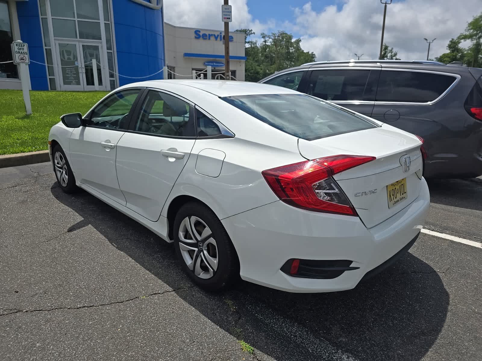 Thumbnail: 2016 Honda Civic - 8