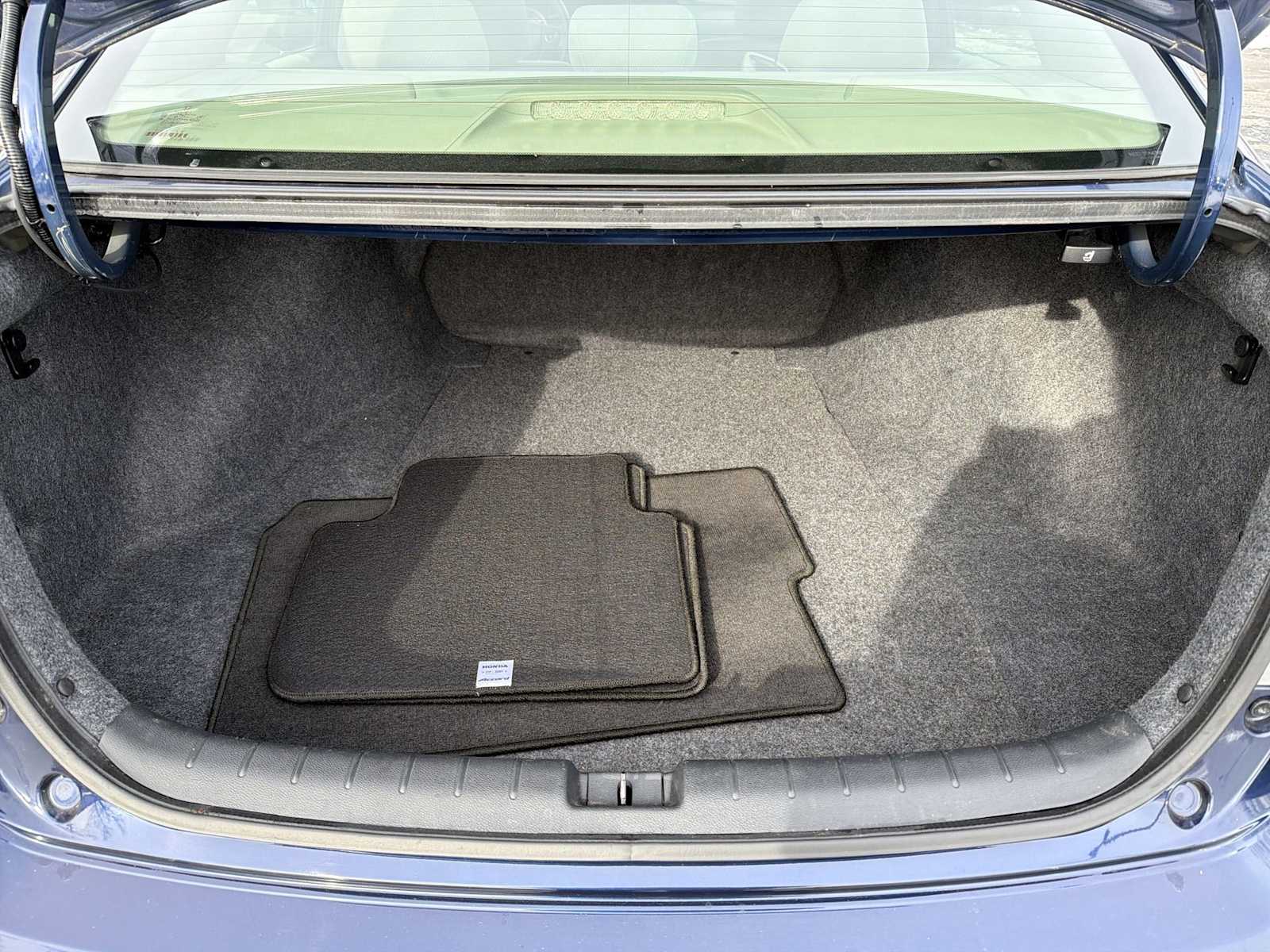 Thumbnail: 2015 Honda Accord - 32