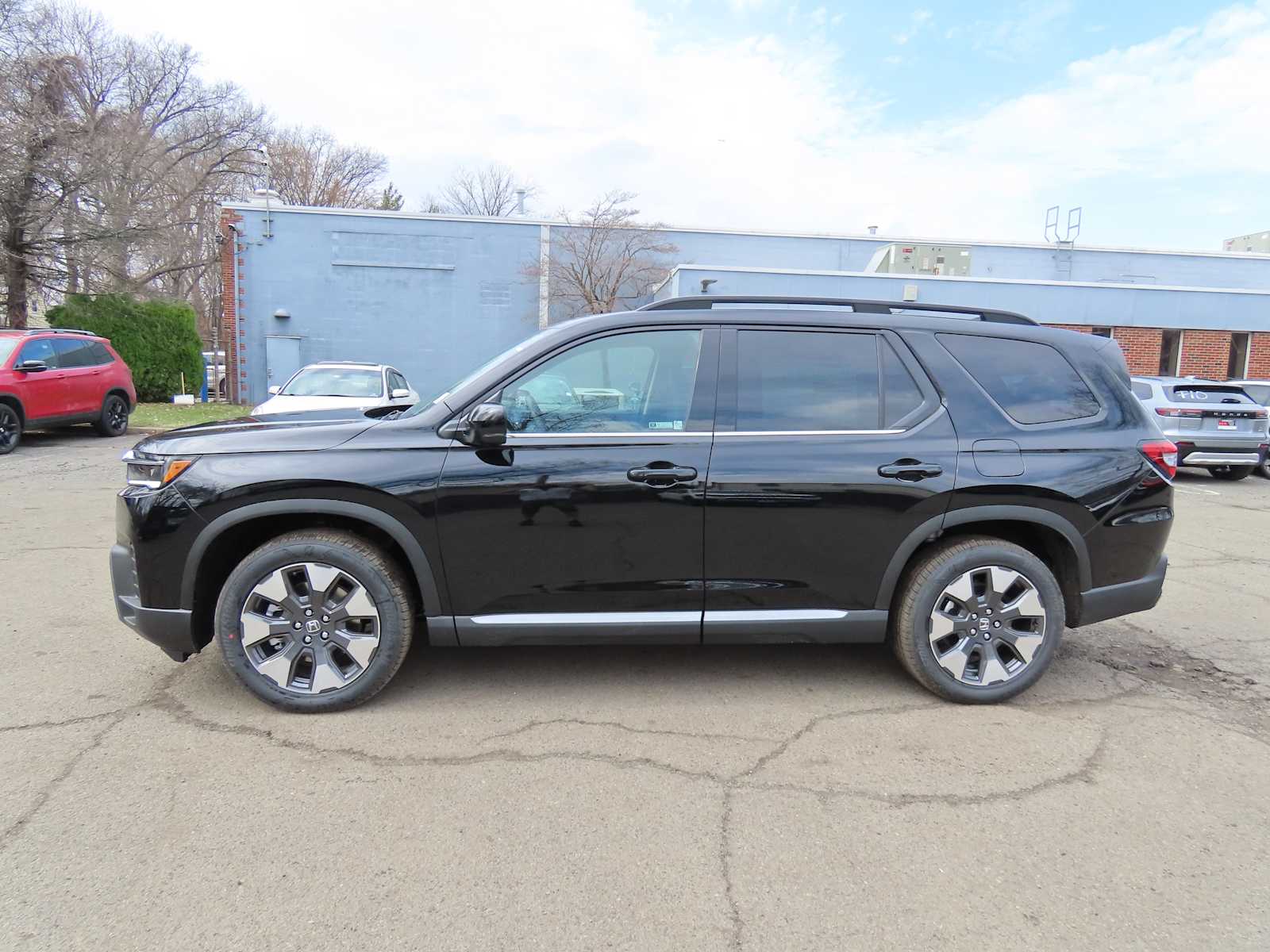 Thumbnail: 2026 Honda Pilot - 3