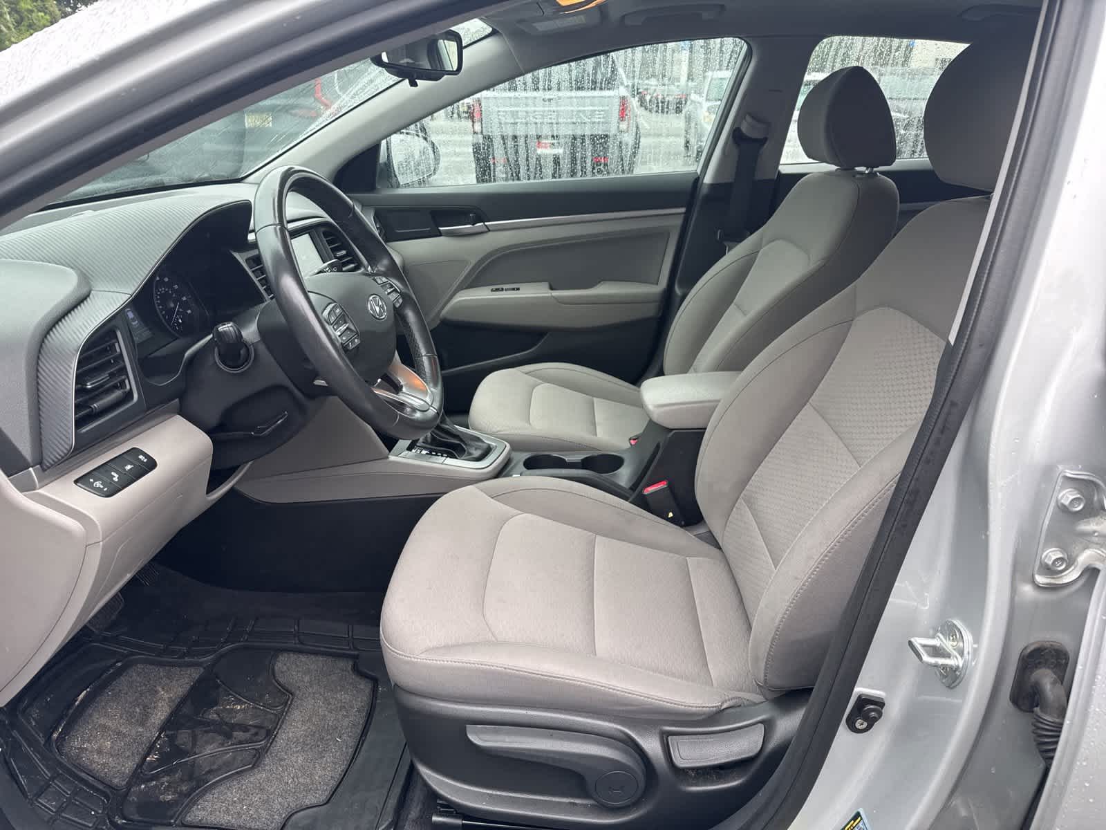 2019 Hyundai Elantra Value Edition 12