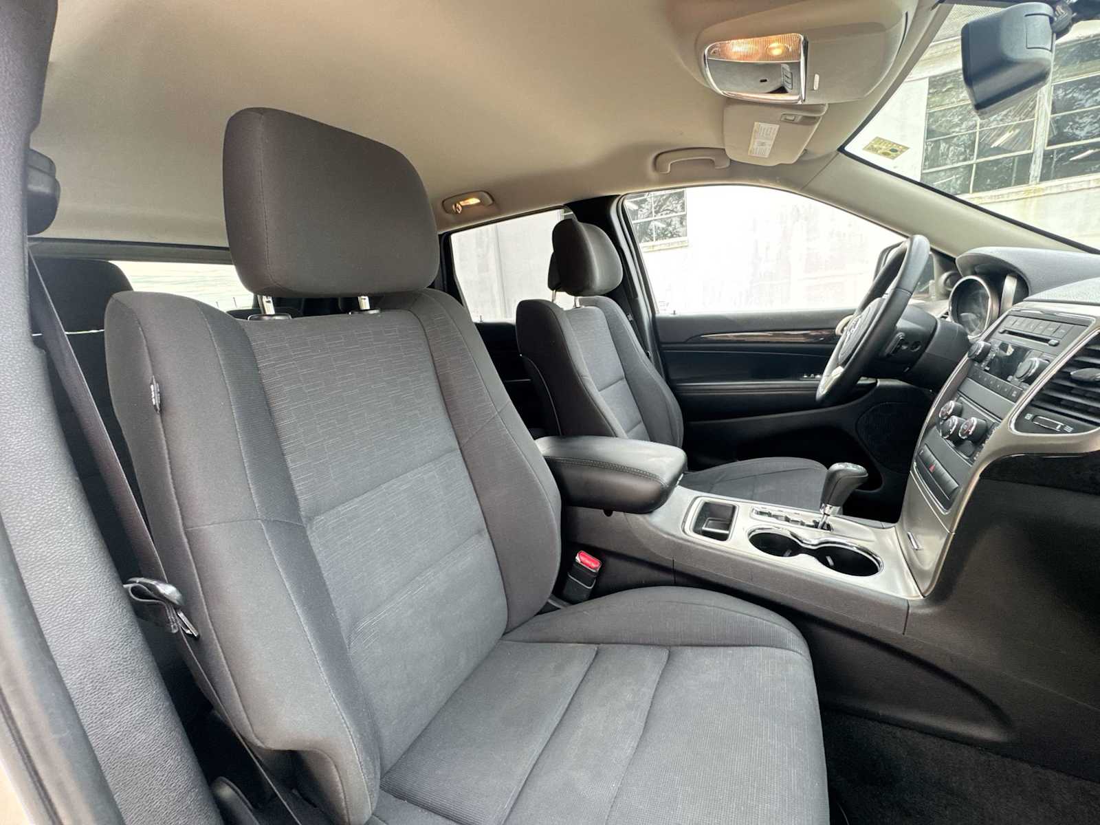 Thumbnail: 2012 Jeep Grand Cherokee - 17