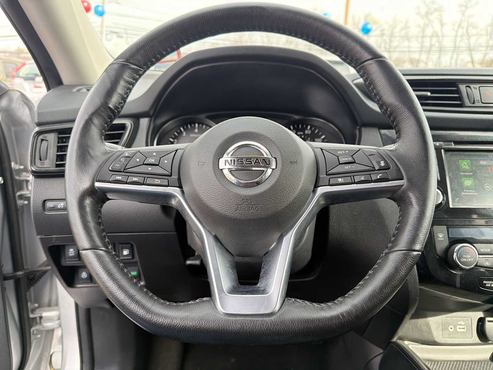 Thumbnail: 2018 Nissan Rogue - 23