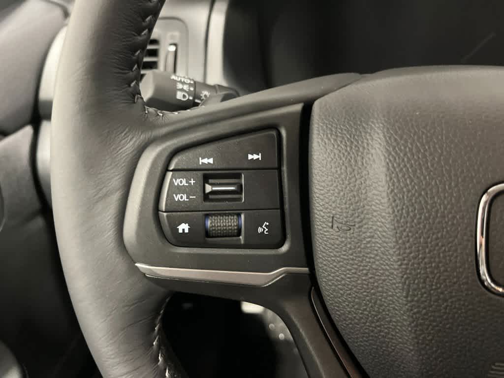 Thumbnail: 2025 Honda Ridgeline - 16