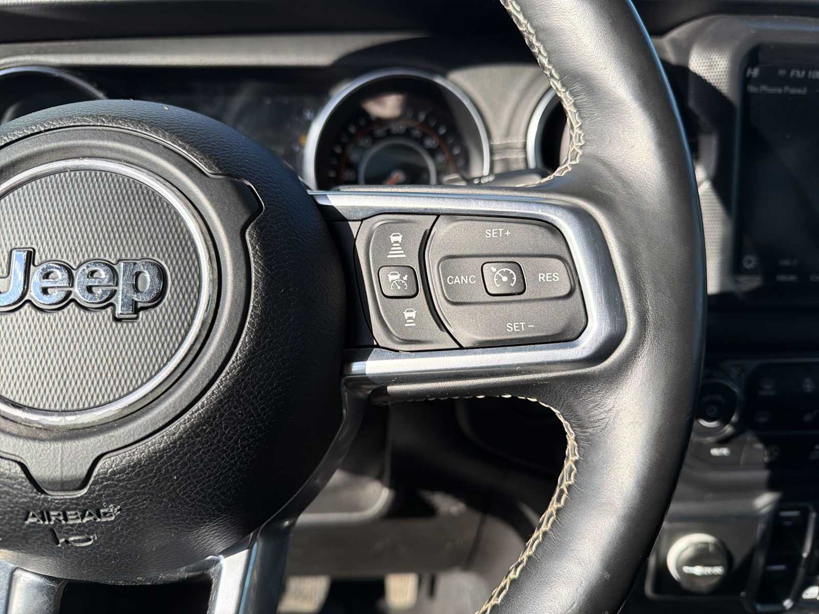 Thumbnail: 2019 Jeep Wrangler - 25