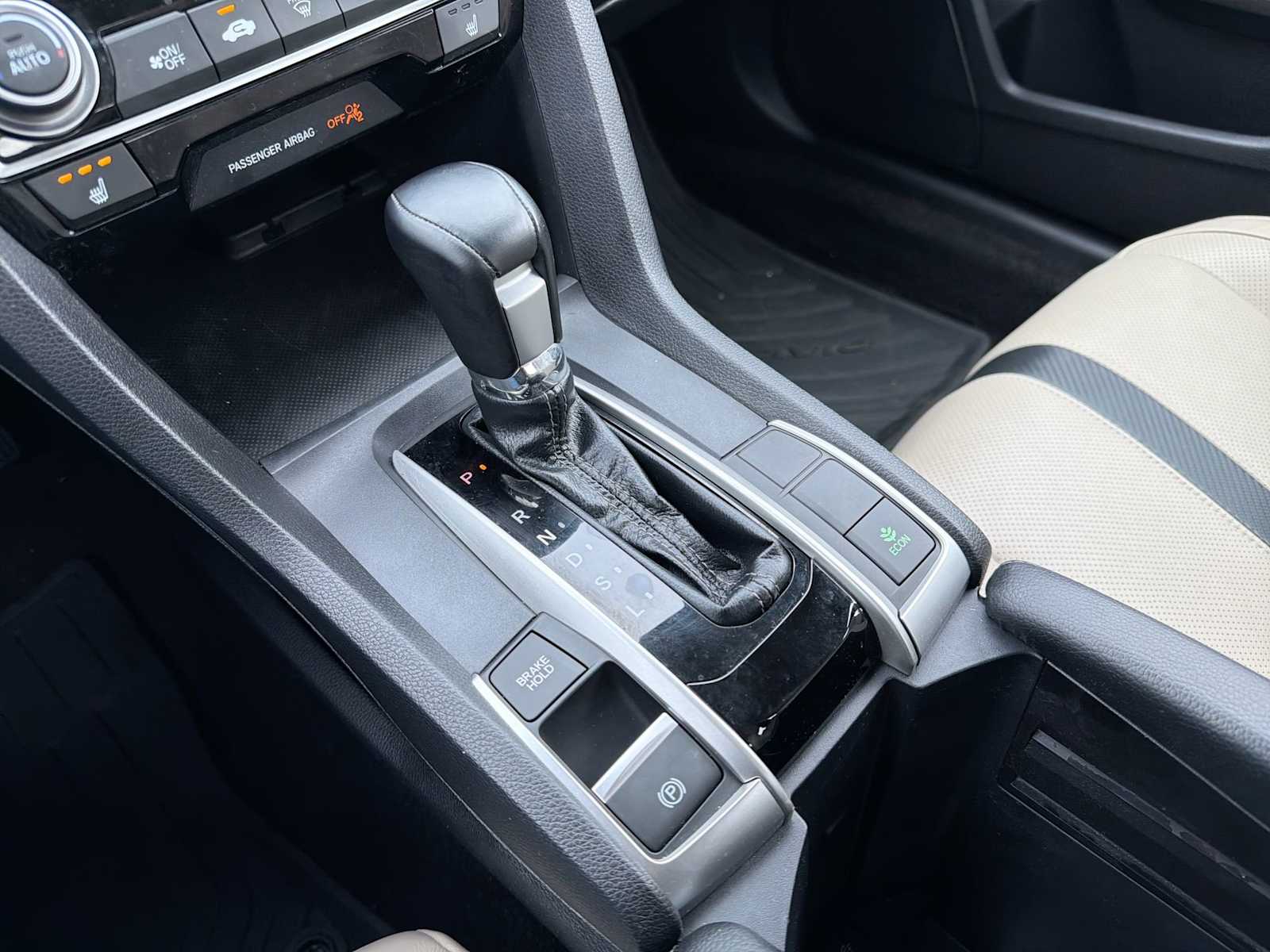 Thumbnail: 2017 Honda Civic - 30