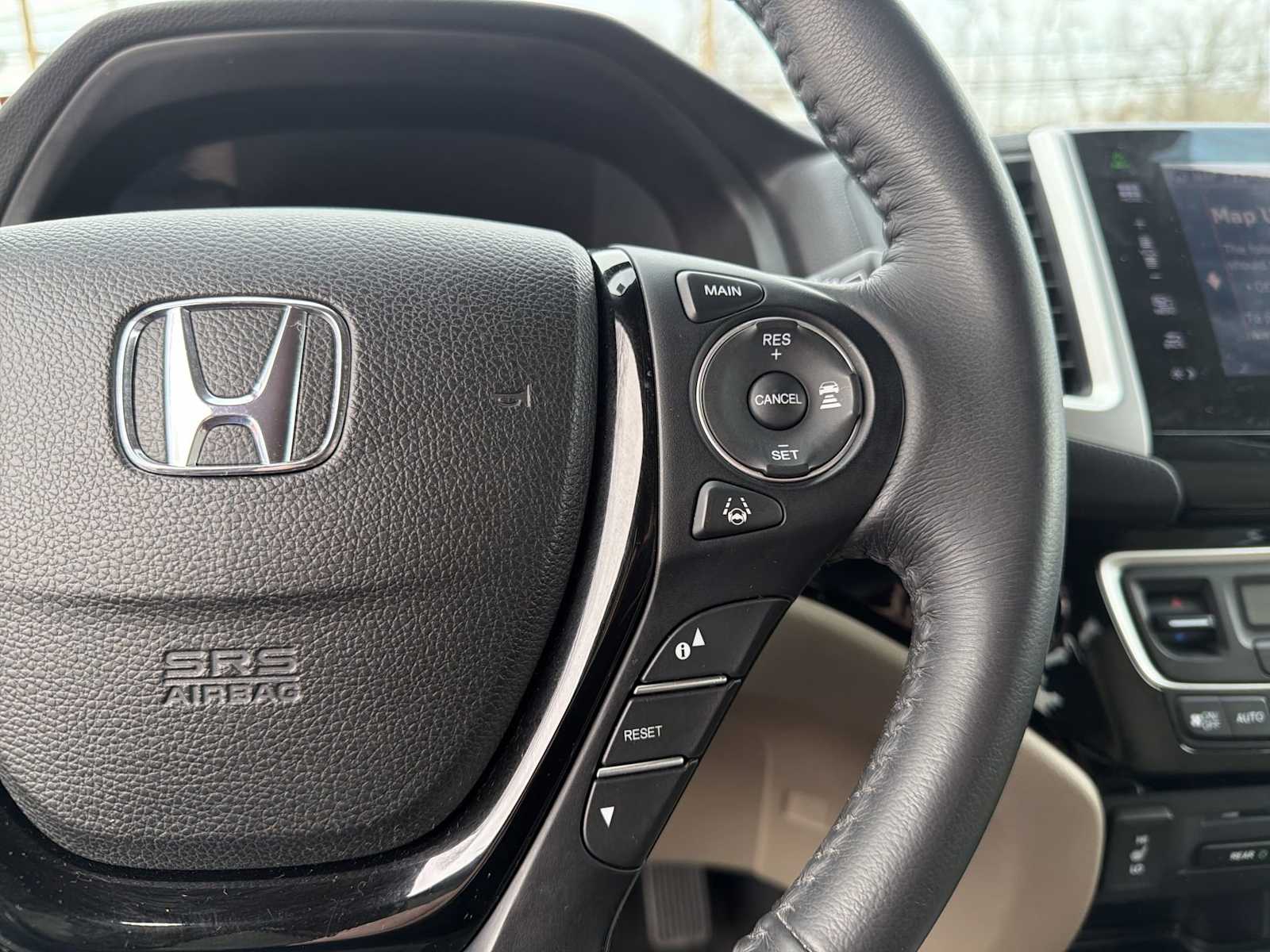 Thumbnail: 2016 Honda Pilot - 26