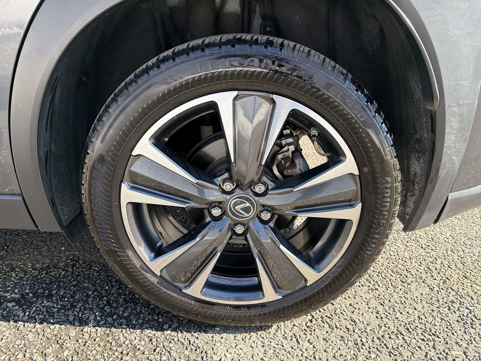 Thumbnail: 2023 Lexus UX - 19