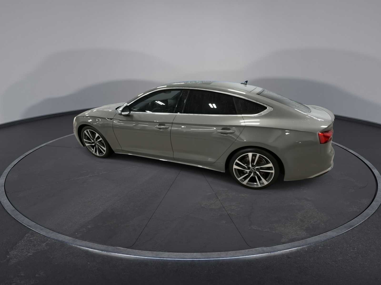 Thumbnail: 2023 Audi S5 - 6