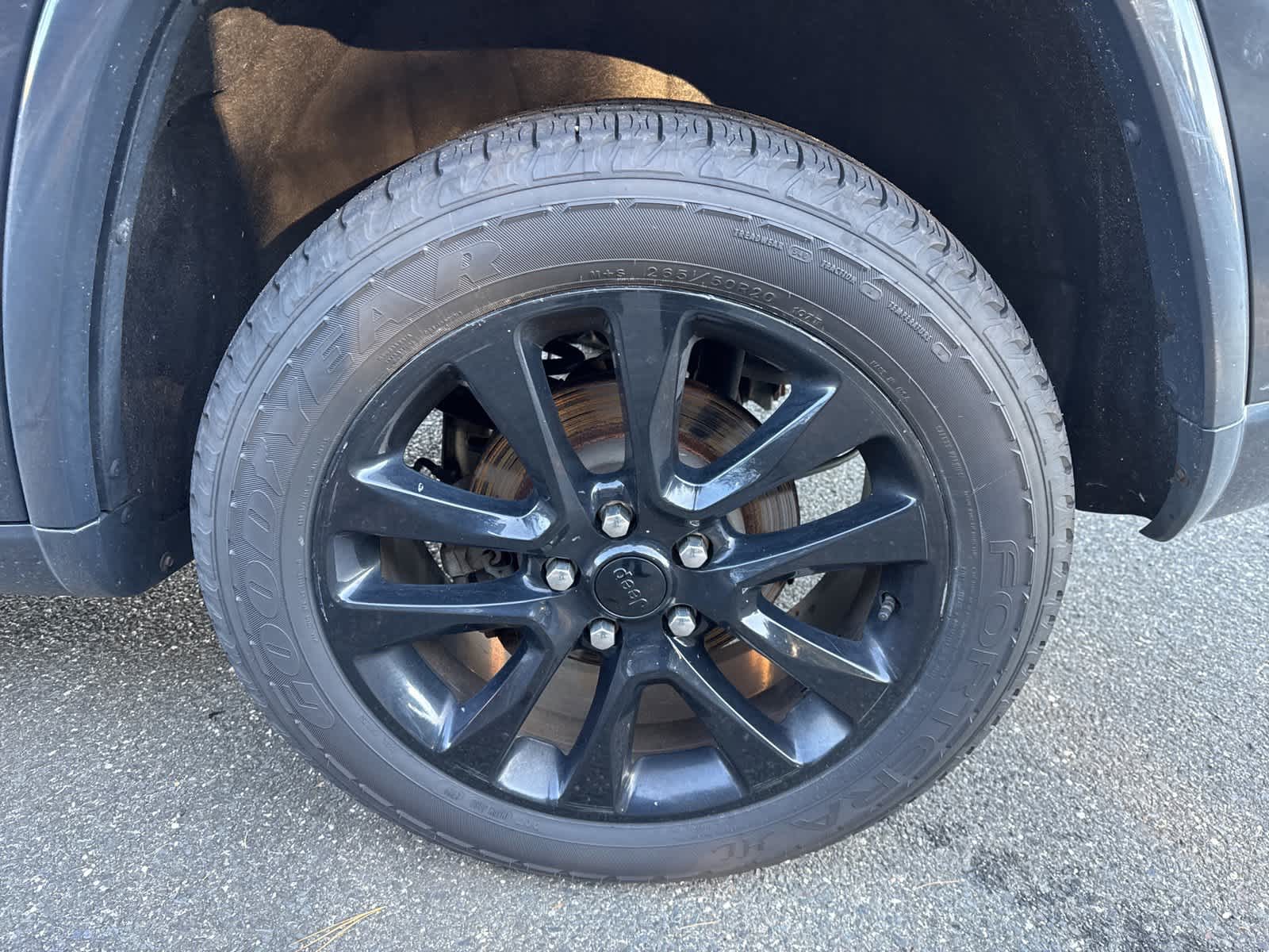 Thumbnail: 2017 Jeep Grand Cherokee - 22