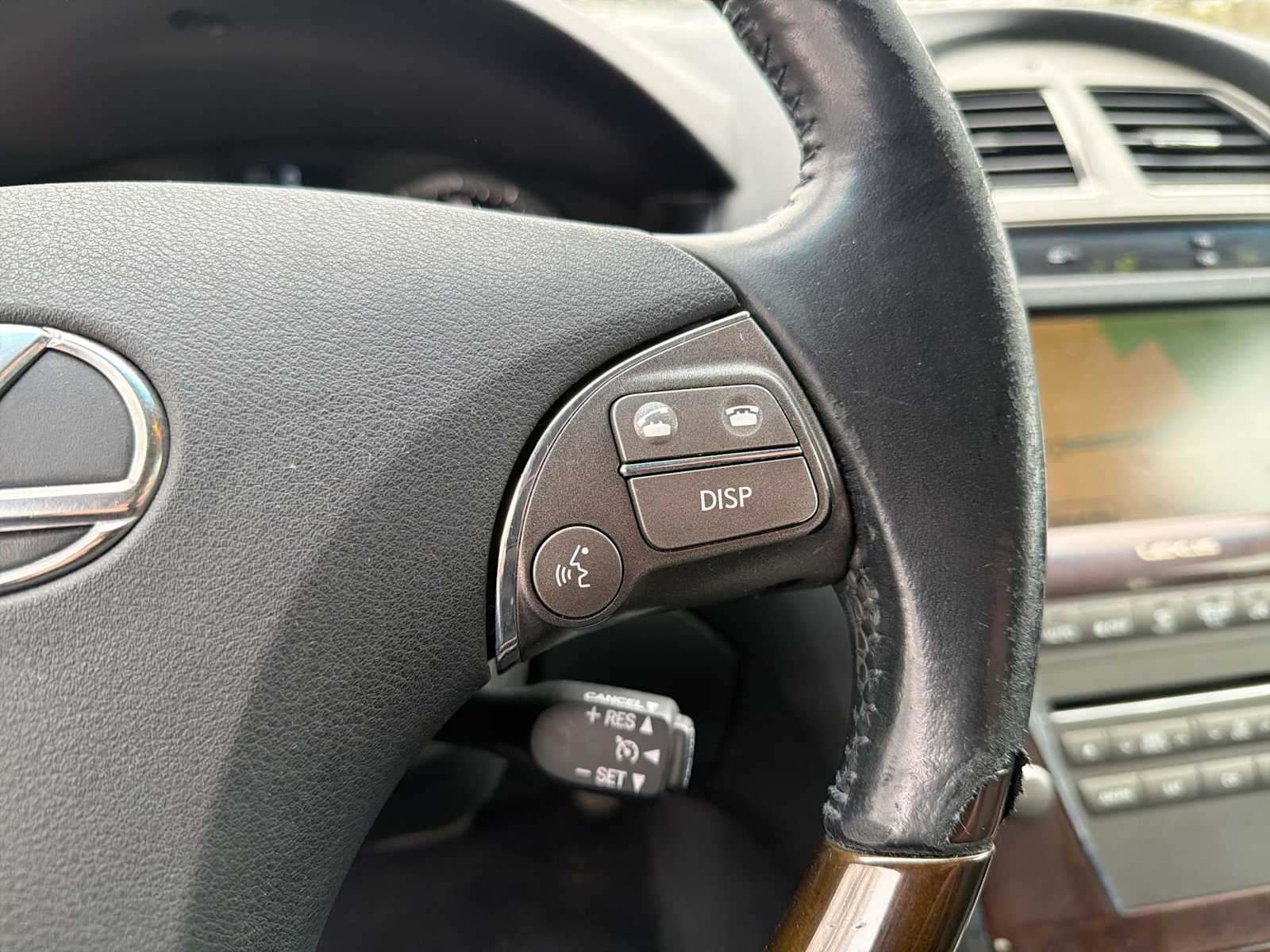 Thumbnail: 2011 Lexus ES - 26