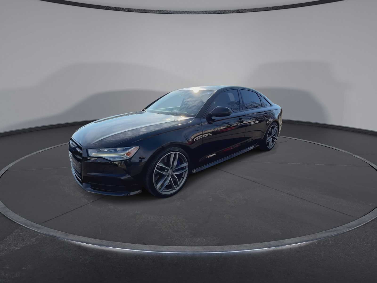 Thumbnail: 2016 Audi S6 - 4