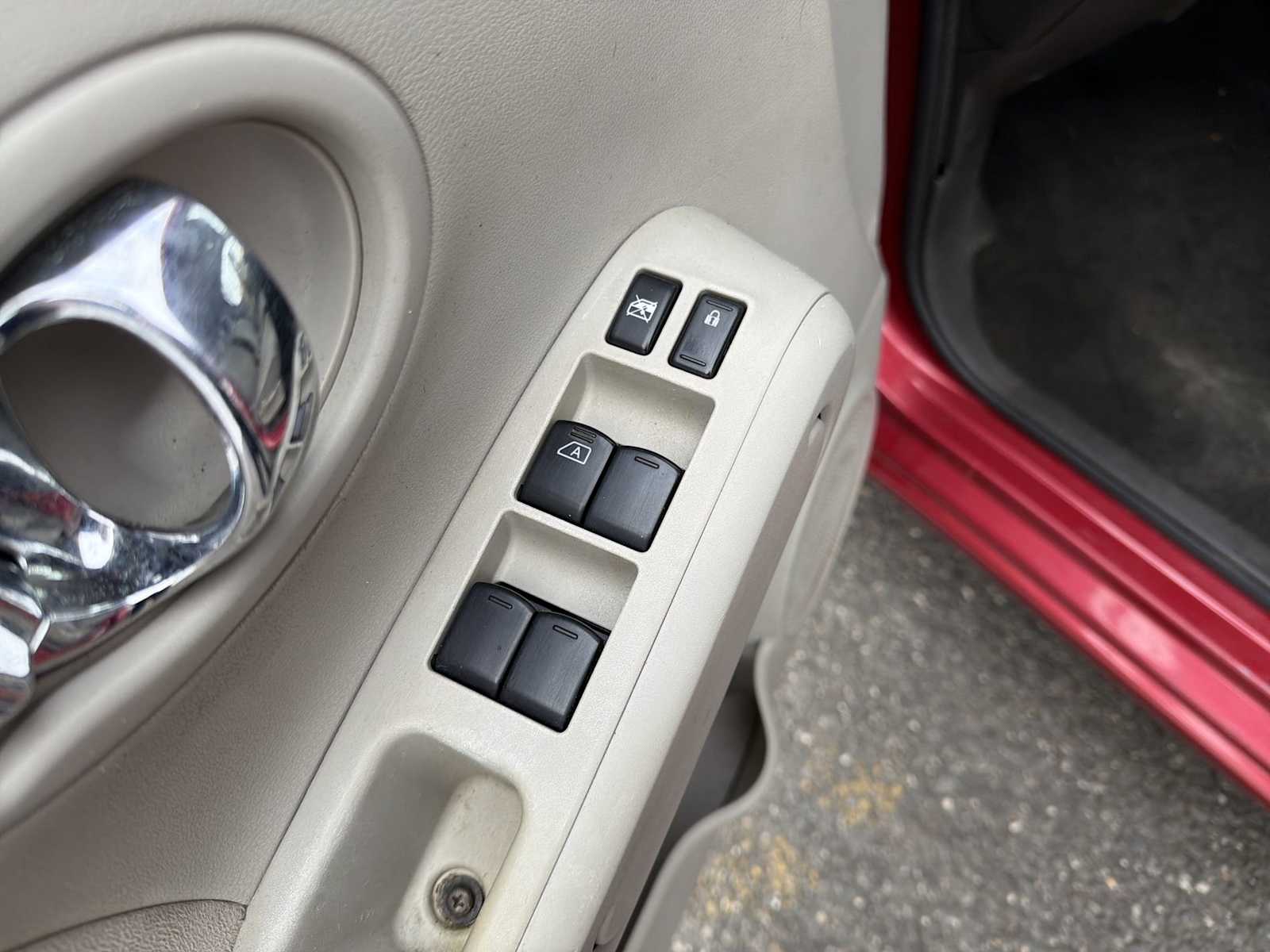 Thumbnail: 2009 Nissan Cube - 22