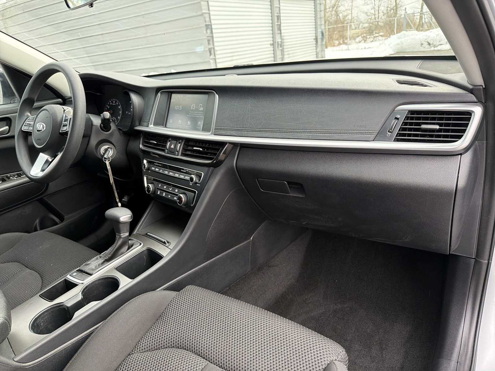 Thumbnail: 2019 Kia Optima - 16