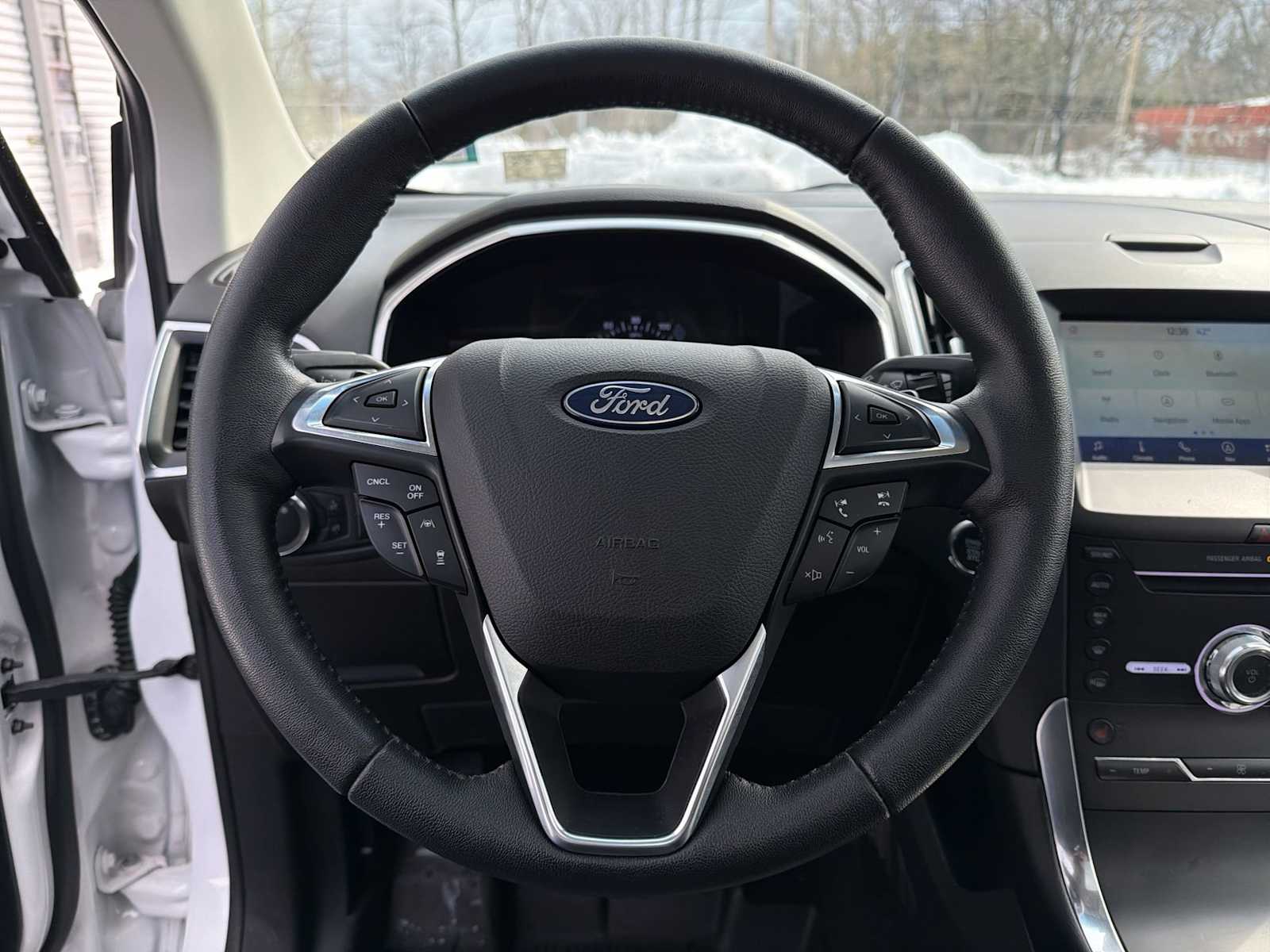 Thumbnail: 2019 Ford Edge - 24
