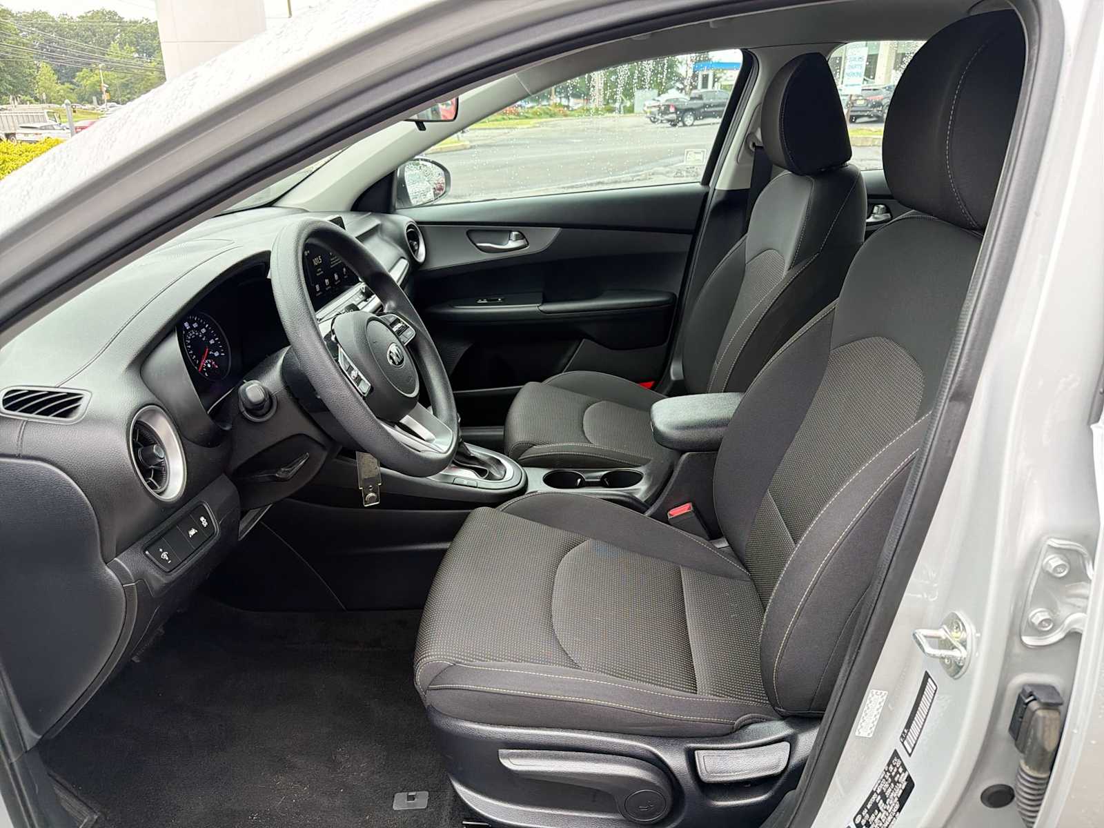 Thumbnail: 2019 Kia Forte - 11