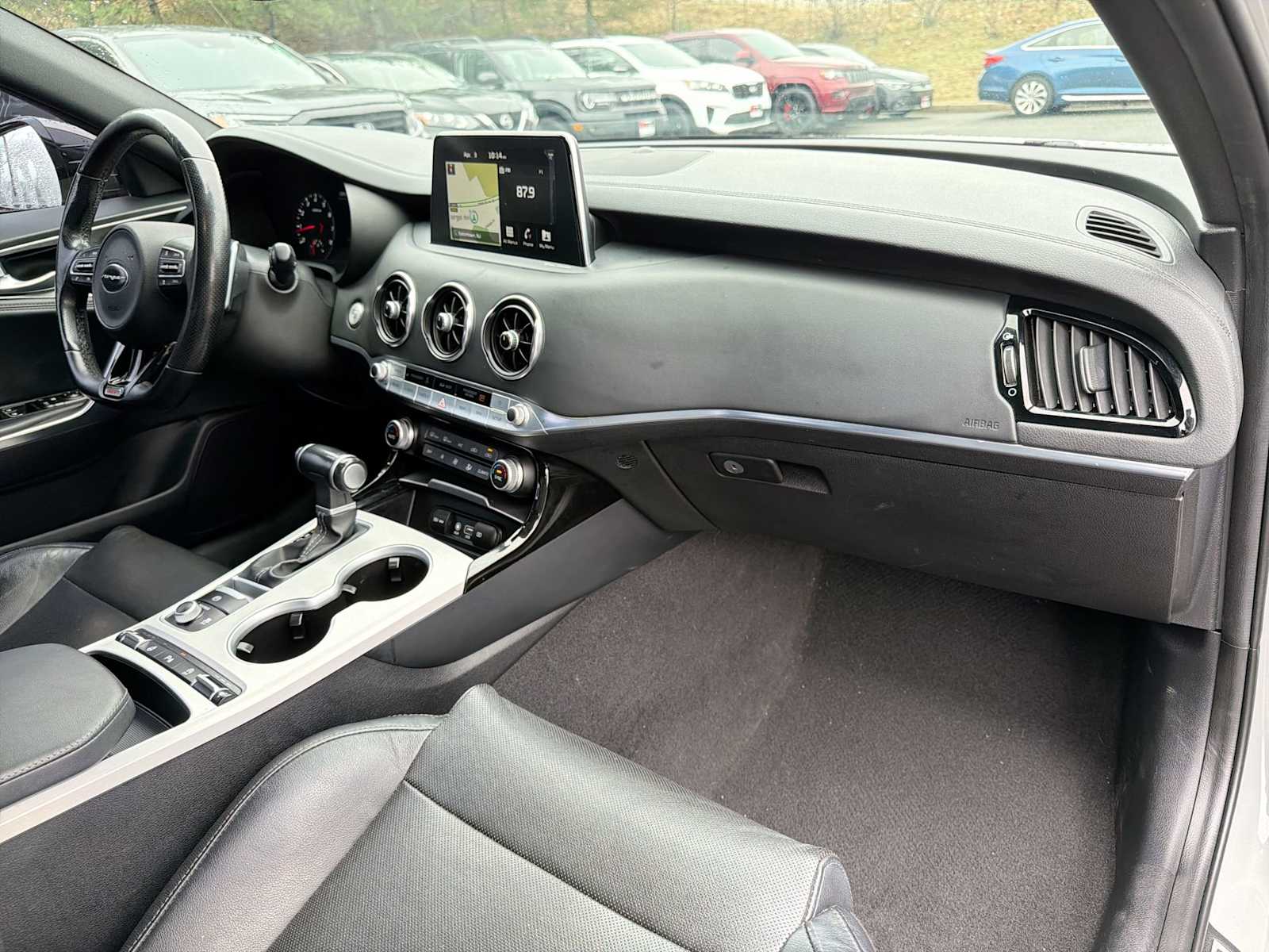 Thumbnail: 2018 Kia Stinger - 16