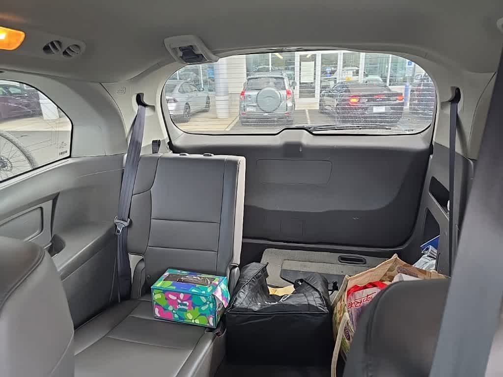 Thumbnail: 2015 Honda Odyssey - 13