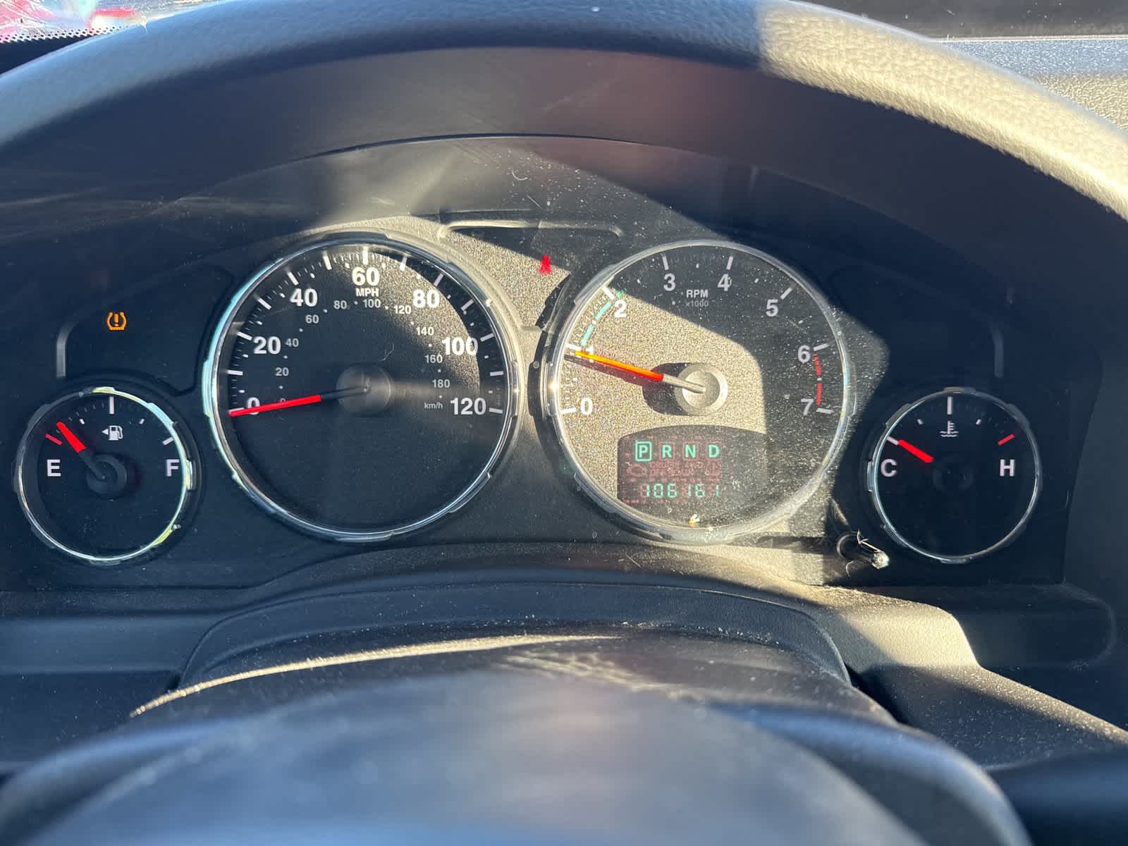 Thumbnail: 2011 Jeep Liberty - 16
