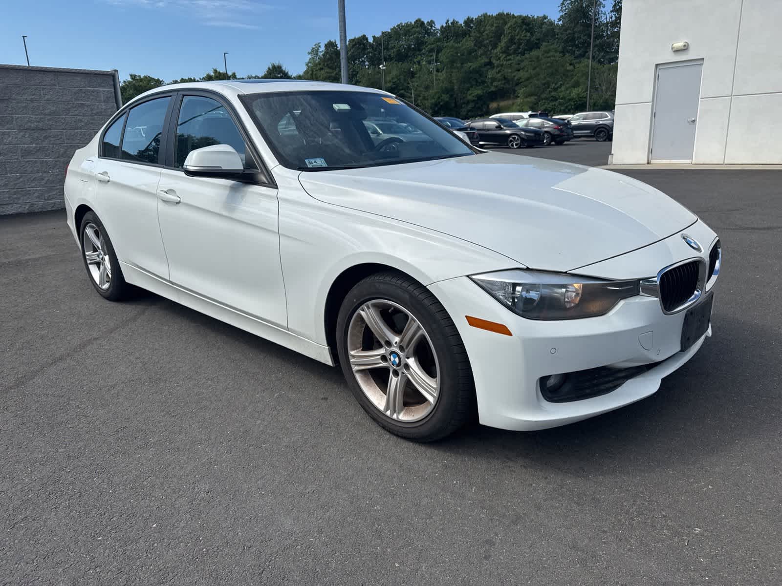 Thumbnail: 2015 BMW 3 Series - 7