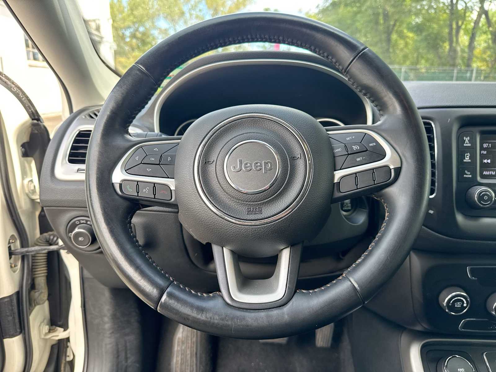 Thumbnail: 2018 Jeep Compass - 23