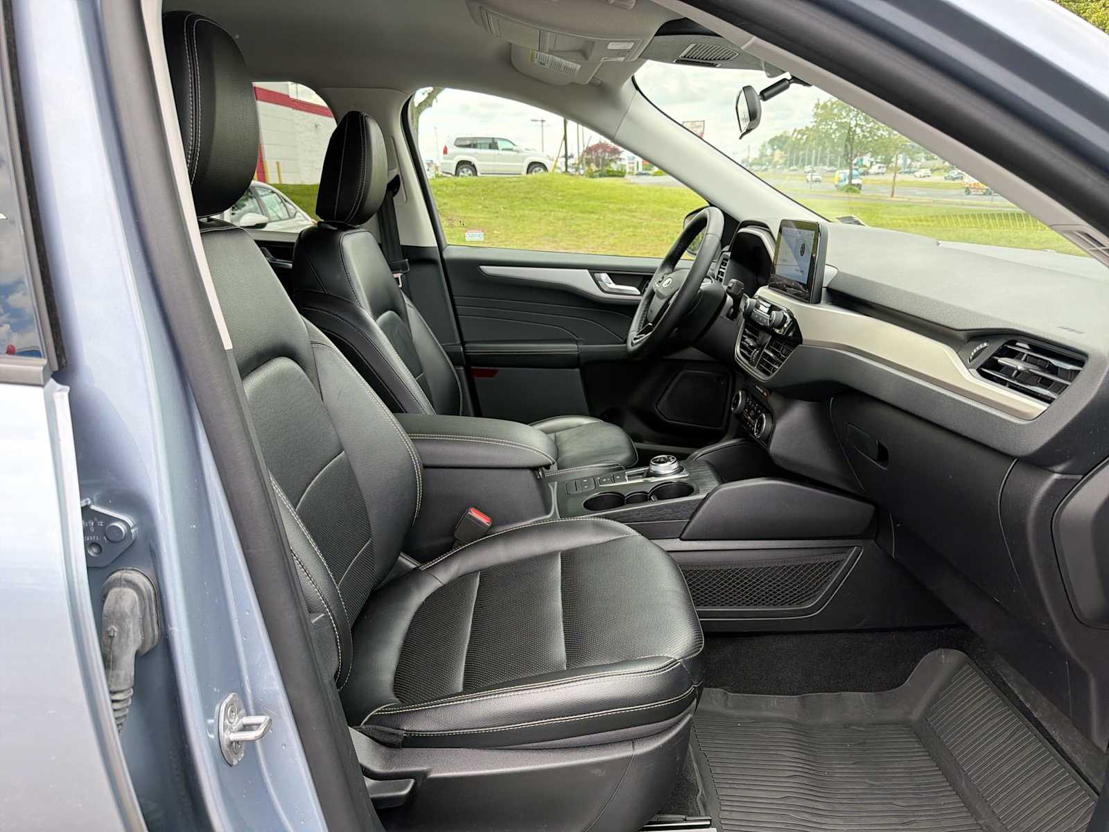 Thumbnail: 2022 Ford Escape - 15